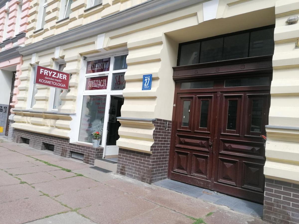 Hostel Tulip - Pokoj 5 Ze Wspolna Lazienka I Kuchnia シュチェチン エクステリア 写真