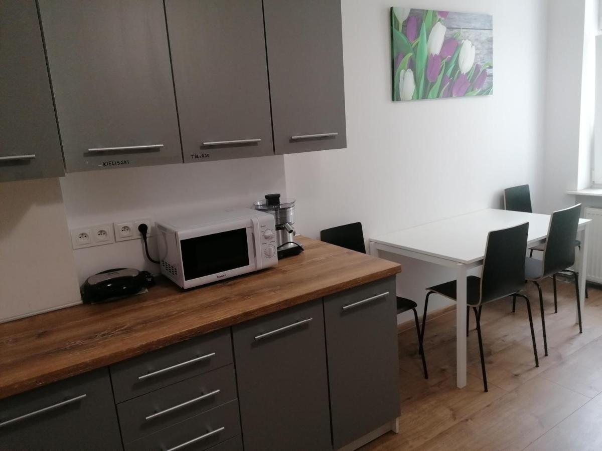 Hostel Tulip - Pokoj 5 Ze Wspolna Lazienka I Kuchnia シュチェチン エクステリア 写真