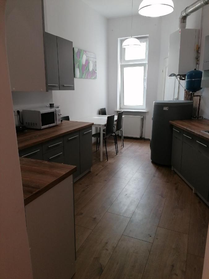 Hostel Tulip - Pokoj 5 Ze Wspolna Lazienka I Kuchnia シュチェチン エクステリア 写真