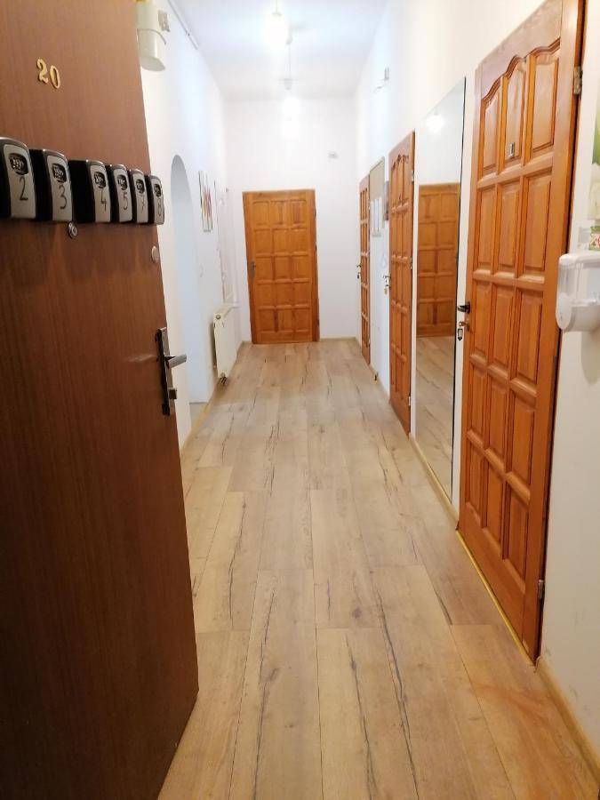 Hostel Tulip - Pokoj 5 Ze Wspolna Lazienka I Kuchnia シュチェチン エクステリア 写真