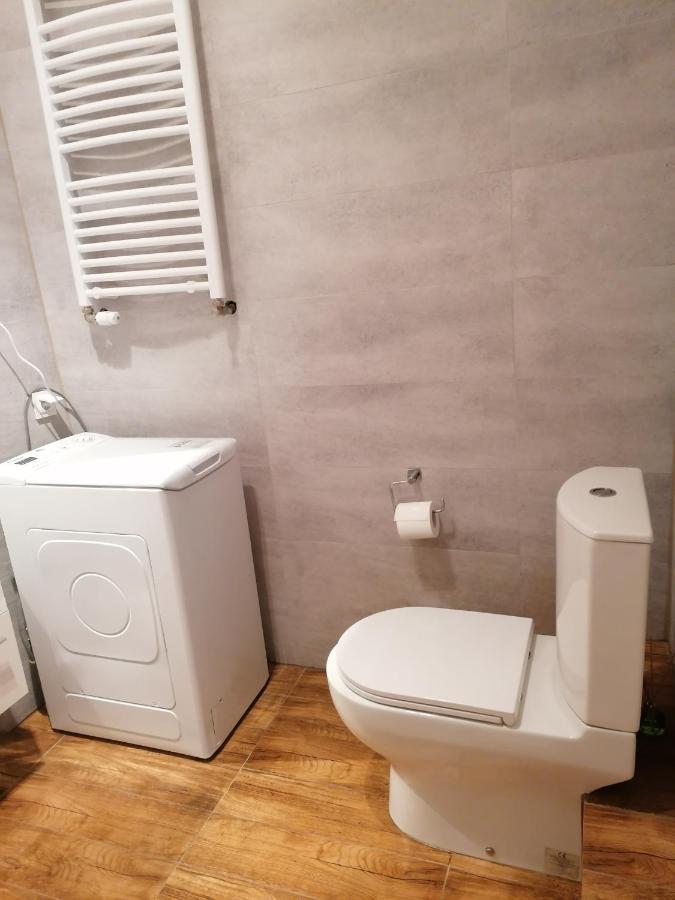 Hostel Tulip - Pokoj 5 Ze Wspolna Lazienka I Kuchnia シュチェチン エクステリア 写真